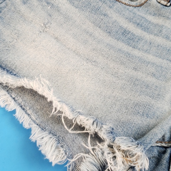 Victoria Secret Size 0 Pink Jean Shorts - Picture 4 of 6